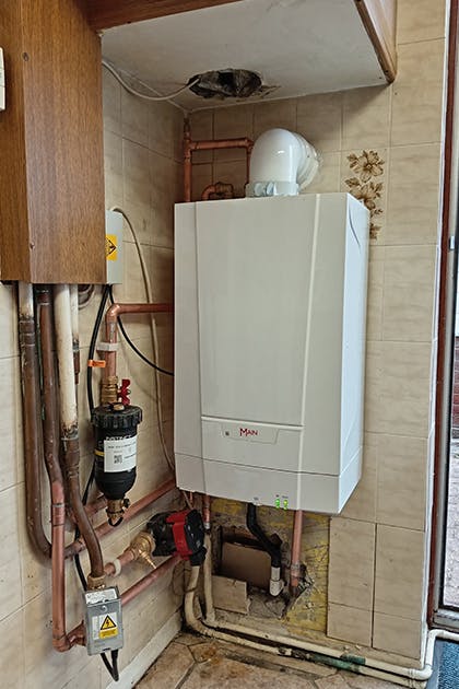 New Main Heating boiler fitted